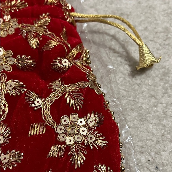 Red Embroidered Velvet Drawstring Bag - Picture 4 of 7
